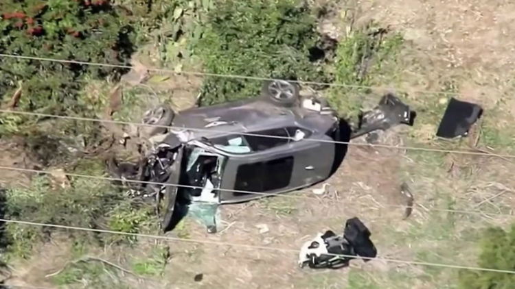 Тайгър Уудс е приет в болница след тежка катастрофа