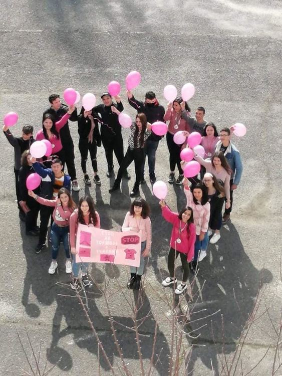 И в Джебел казаха "Не на тормоза в училище"