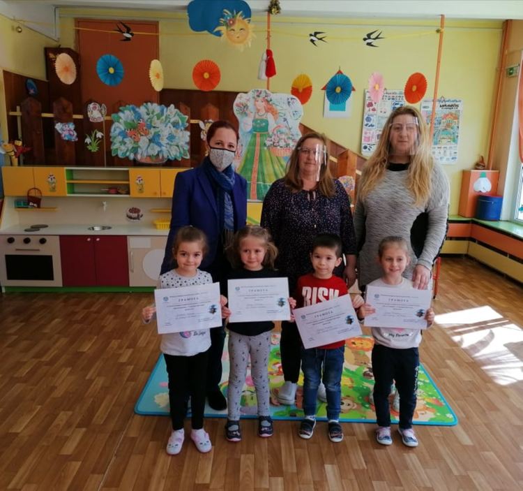 РИОСВ – Смолян награди участниците в конкурса за къщички за птички