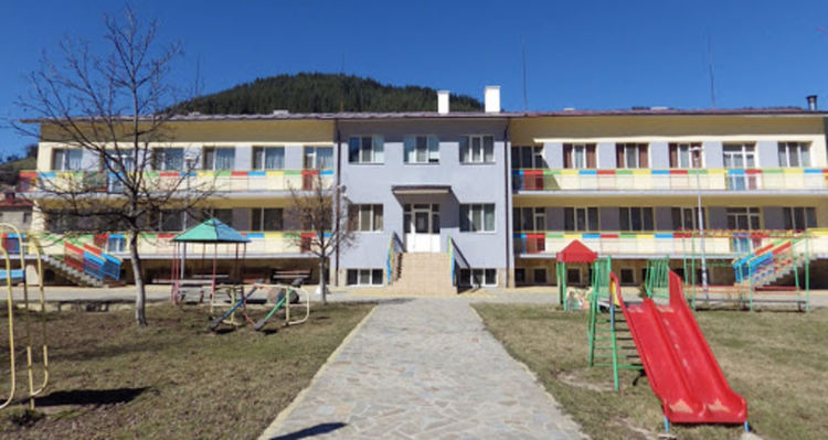 Напрежение в Чепеларе заради таксата за детска градина в общината