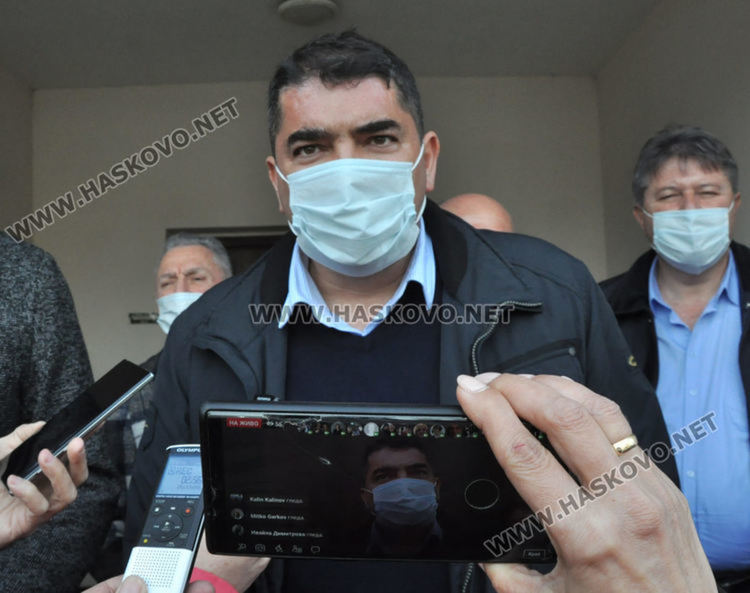 Двама димитровградчани в листата на ГЕРБ - Гергана Кръстева и Стефан Димитров, водачът им - с COVID-19 в хасковската болница