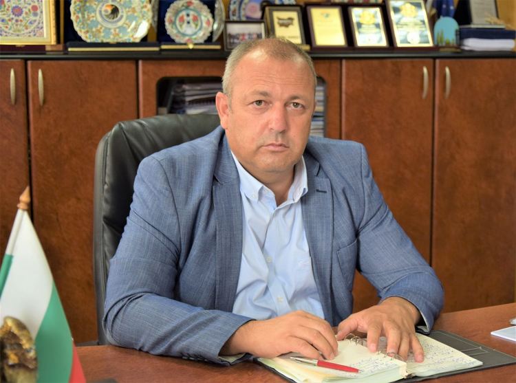 Кметът на Ардино инж. Изет Шабан освободи от такса за хранене децата, подлежащи на задължителна предучилищна подготовка