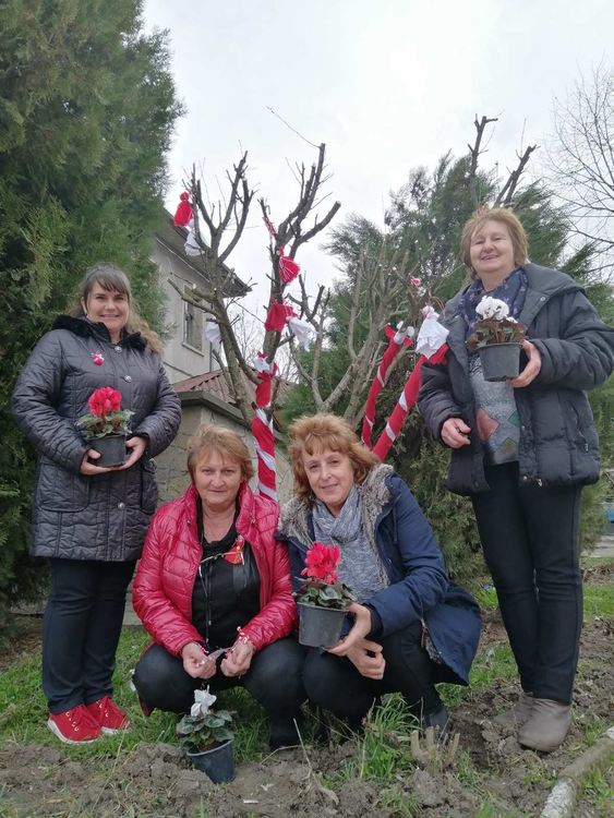 Поздрав от караджаловски самодейци