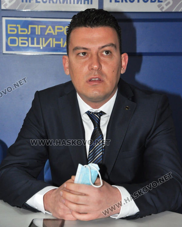 „Демократична България“ иска дигитализация на административни услуги и закриване на колекторските дружества