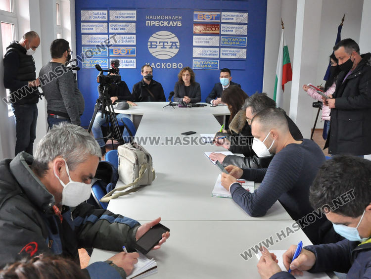 „Демократична България“ иска дигитализация на административни услуги и закриване на колекторските дружества