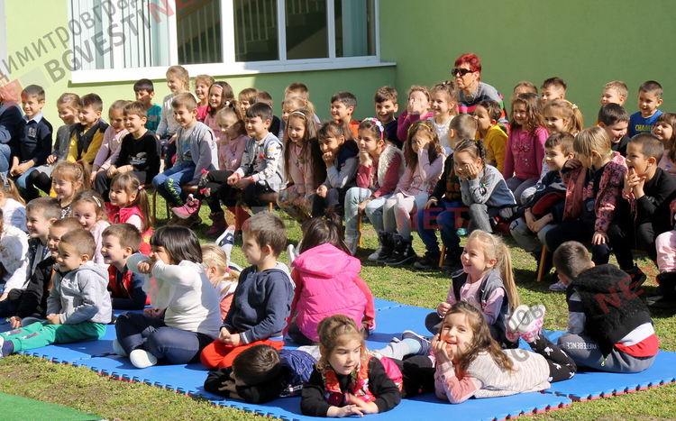 В памет на детската писателка Кина Къдрева, "Кратка Квак история" развесели малчугани