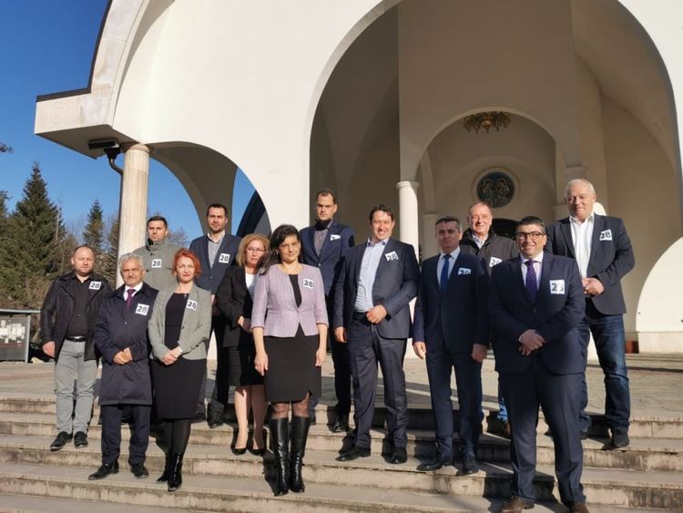 С молебен ГЕРБ-СДС в Смолян стартира предизборната си кампания    