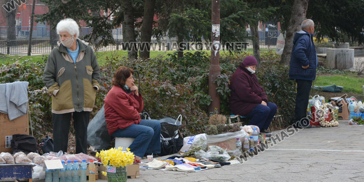 Търговци се върнаха на Бабиния пазар след 3-месечна забрана