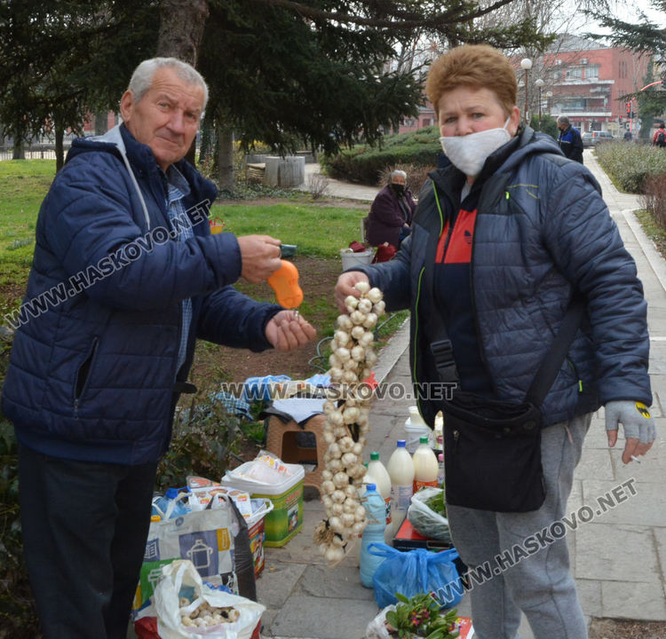 Търговци се върнаха на Бабиния пазар след 3-месечна забрана