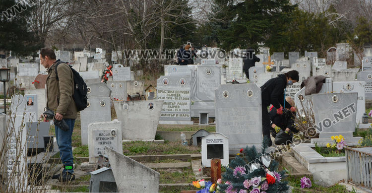 В Хасково почетоха паметта на мъртвите на Голяма Задушница