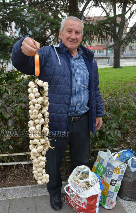 Търговци се върнаха на Бабиния пазар след 3-месечна забрана