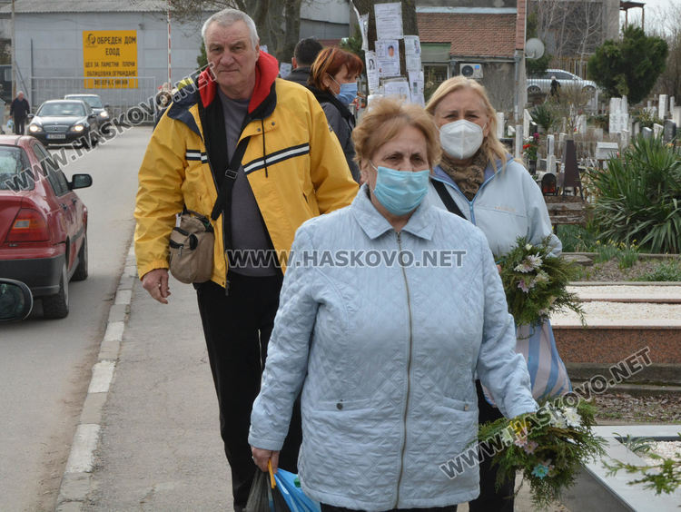 В Хасково почетоха паметта на мъртвите на Голяма Задушница