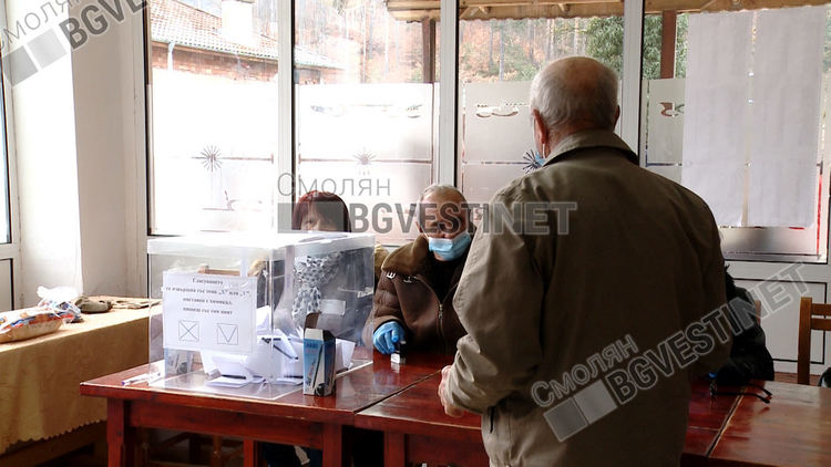 Близо 19 процента избирателна активност към 10 часа на втория тур в Баните