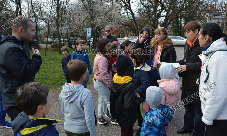 Над 50 деца се включиха в крос „Клокотница” в Хасково