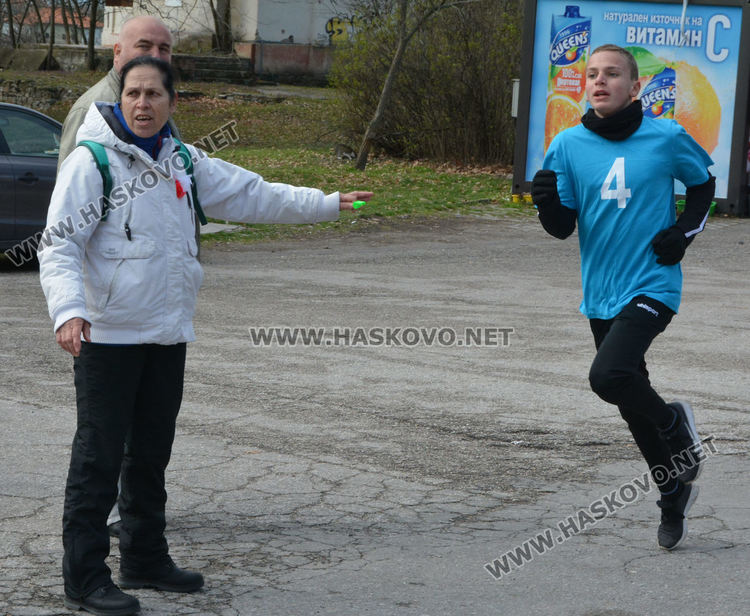 Над 50 деца се включиха в крос „Клокотница” в Хасково
