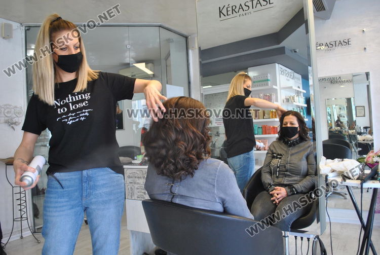 Пролет в косите, блясък в очите