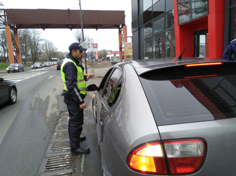 Провериха 208 автомобила при специализирана операция,половината хванати в нарушение
