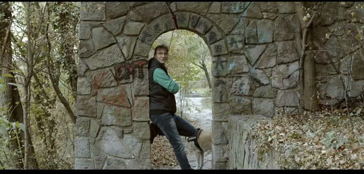 Симеон Тодев, стопкадър от трейлъра на филма „Усещане за изкуство“ 