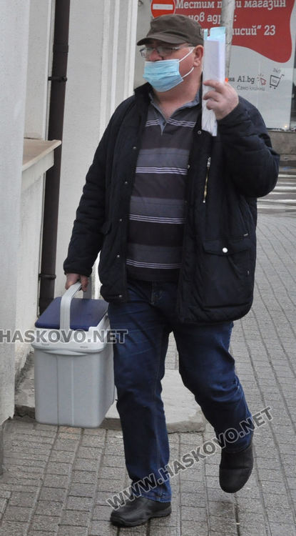 23 души с ваксини днес в РЗИ, записани през електронния портал 