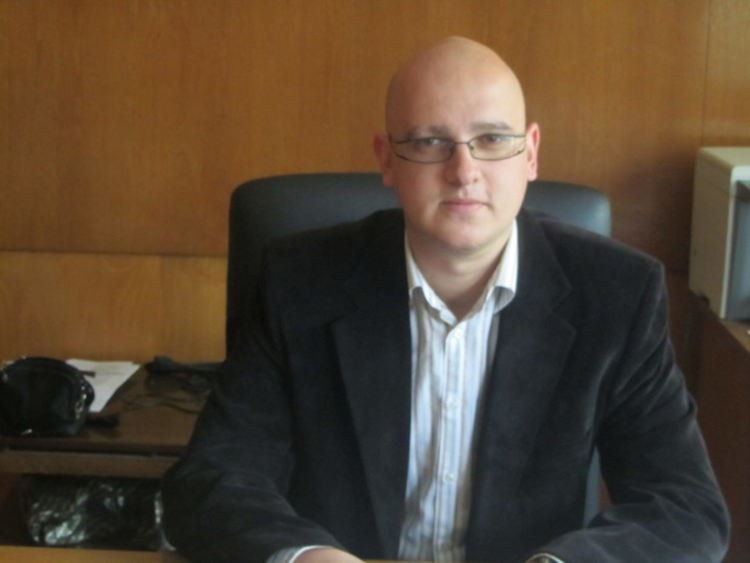 д-р Капитанов: Работодателите нямат право да притискат работниците да се ваксинират