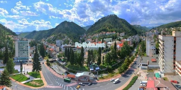 В Мадан ще изграждат и ремонтират стаи в болницата, ще модернизират и пазара в града