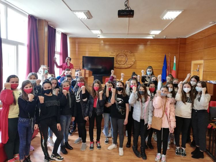 Символи за грижа за децата на България получиха добротворците на "Славейков"