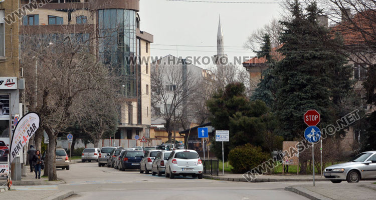 Липсват предизборни плакати на таблата в Хасково