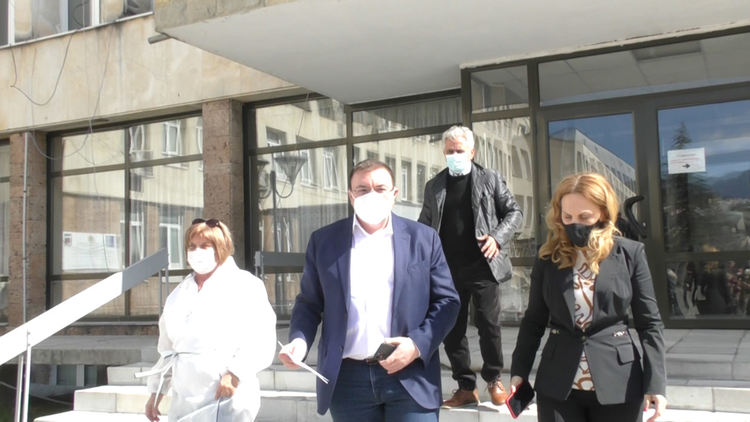 Министърът на здравеопазването на проверка в Смолян. Ангелов: Нямаме притеснения...