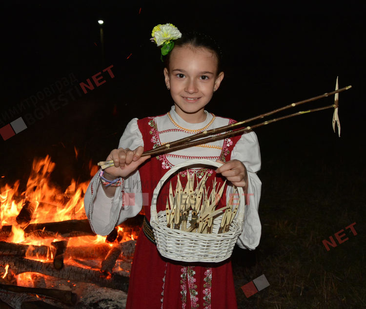 В село Бряст традицията на Сирни Заговезни е жива