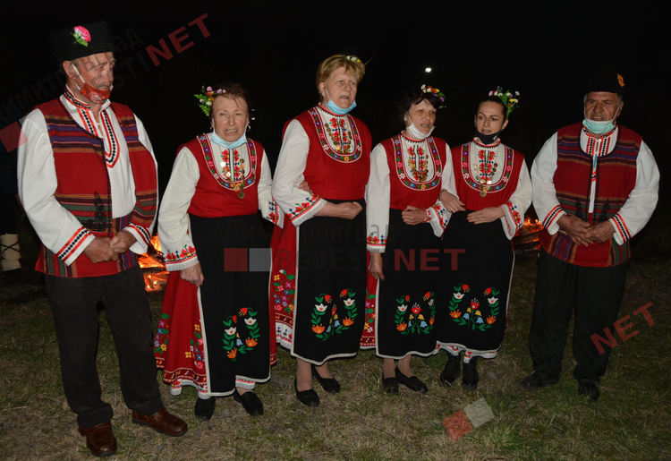 В село Бряст традицията на Сирни Заговезни е жива