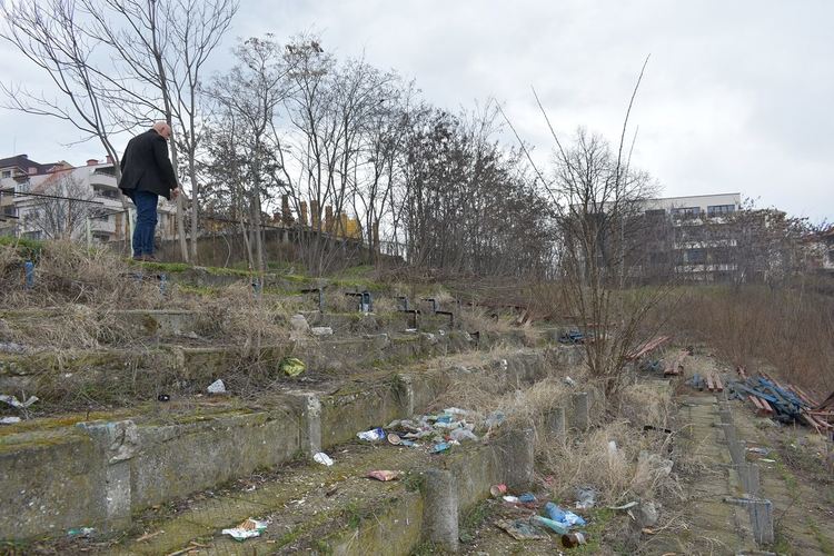 Изграждането на втората част от трибуните на стадион "Шипка" започна 