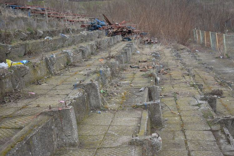 Изграждането на втората част от трибуните на стадион "Шипка" започна 