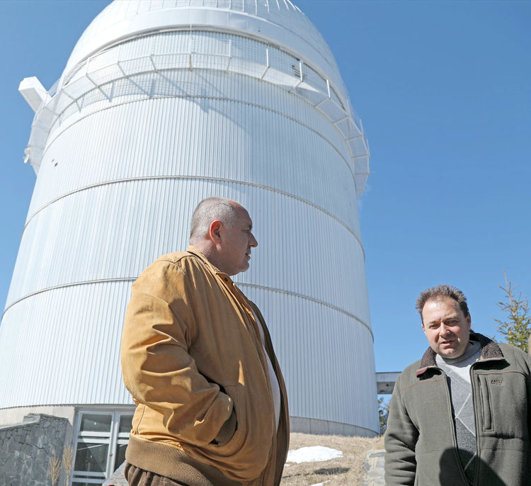 България ще допуска туристи, ако са ваксинирани, имат антитела, или са с отрицателен PCR тест