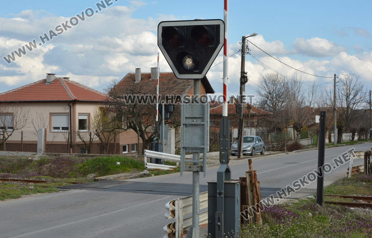 „Пътна полиция“ с акция по жп прелезите и пешеходните пътеки в Хасковско