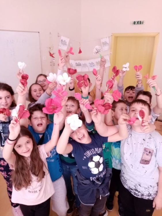 „Шандор Петьофи“ предава на живо от Унгария навръх патронния си празник