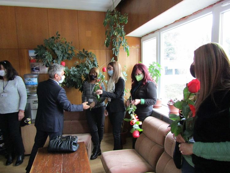 Социалните работници празнуват професионалния си празник, поздравиха ги