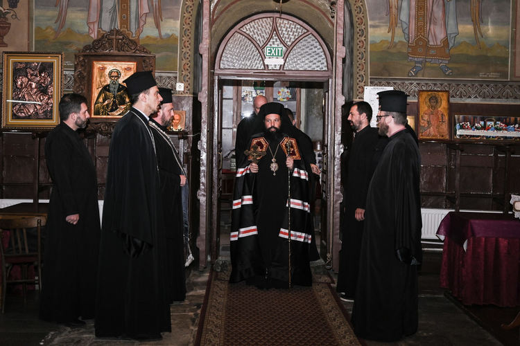 В храм „Св. Николай Чудотворец“ бе прочетена втората част на Покайния канон