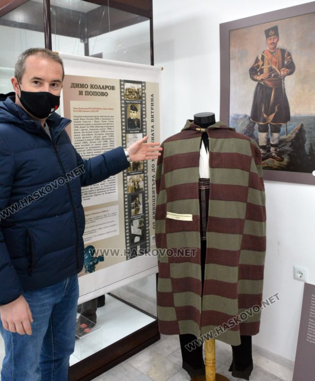 Показват автентичната носия, която Васил Михайлов носи във филма за Капитан Петко Войвода