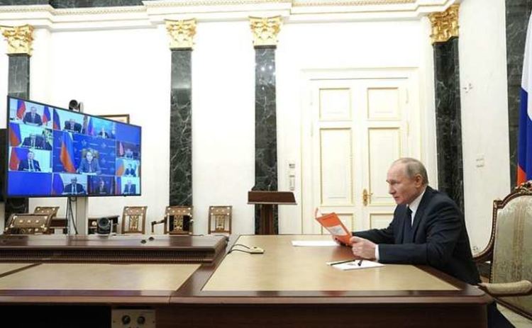 Путин заяви, че утре ще се ваксинира срещу Ковид-19