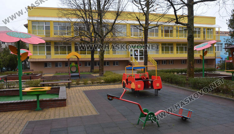 Локдаун от днес. Затвориха бизнеси и училища