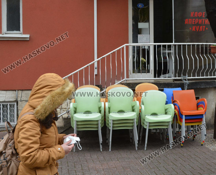 Локдаун от днес. Затвориха бизнеси и училища