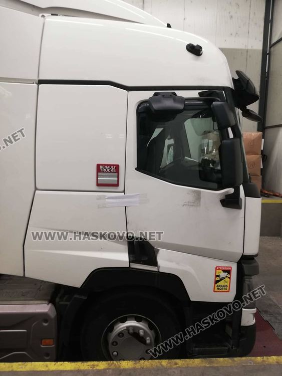 Рекордна сума недекларирани пари е открита в камион на границата