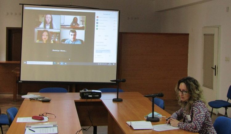 Четирима млади мениджъри поеха управлението на Областна администрация за един ден