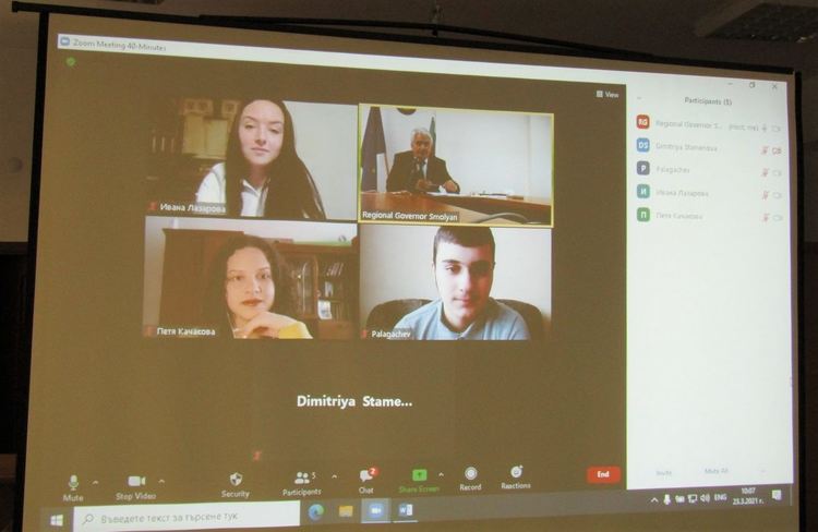 Четирима млади мениджъри поеха управлението на Областна администрация за един ден