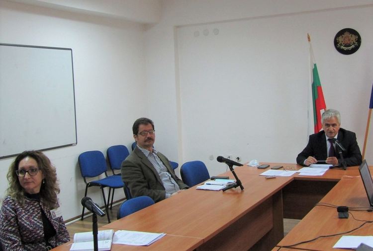 Четирима млади мениджъри поеха управлението на Областна администрация за един ден