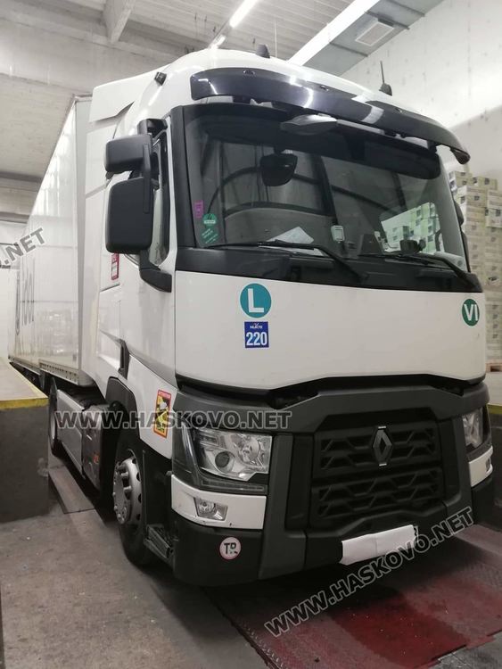 Рекордна сума недекларирани пари е открита в камион на границата