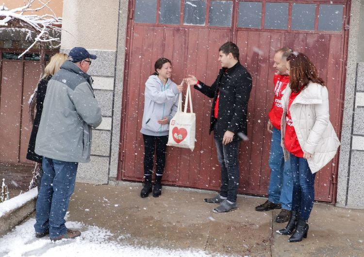  БСП за България „С грижа за майките“ в Хасково със стартов пакет за новородени