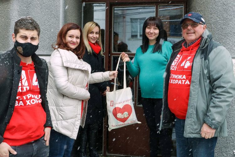  БСП за България „С грижа за майките“ в Хасково със стартов пакет за новородени