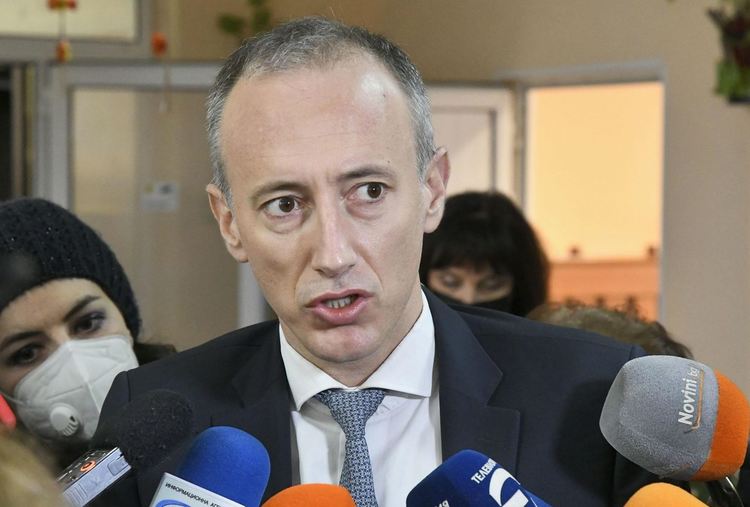 Красимир Вълчев: Присъственото обучение е най-добро, но сега не е разумно