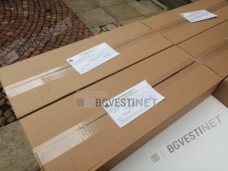 104 000 бюлетини пристигнаха под полицейски ескорт в Смолян  